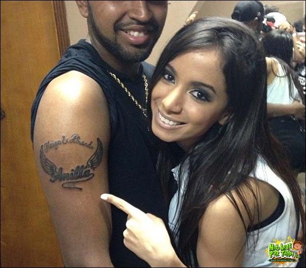 Rapaz faz tatuagem em homenagem a cantora Anitta