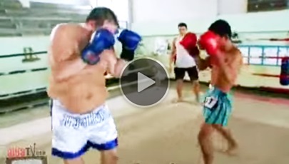 O Dia em que um gordo de 26 anos desafio um garoto lutador de Muay Thai de 13 anos