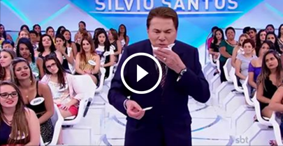 Menina da plateia machuca Silvio durante programa ao vivo